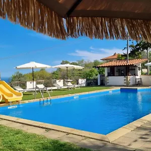 Villa Immersa Nel Dell Etna, Piedimonte Etneo